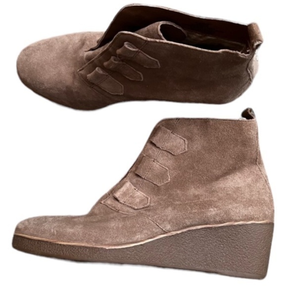 Lucky Brand Women's Jaemma Lace Up Wedge Heel Suede Ankle‎ Booties Tan Size 8M